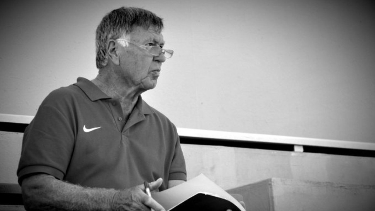 A Milli Takım'ın efsane hocası hayatını kaybetti