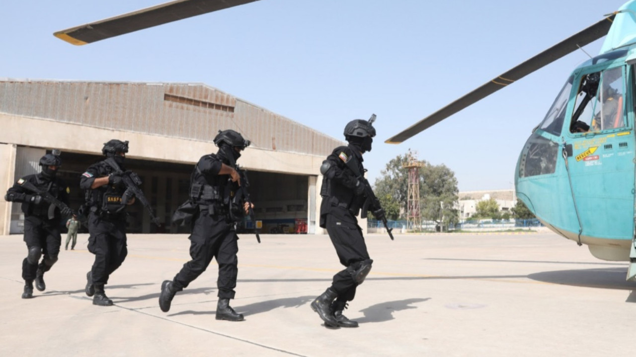 ABD'nin tehditlerinin gölgesinde İran, Rusya'yla tatbikata başladı