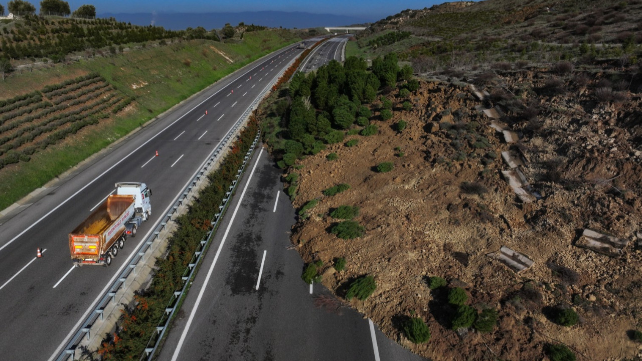 Faciadan dönülmüştü: İzmir-İstanbul yolu ulaşıma açıldı