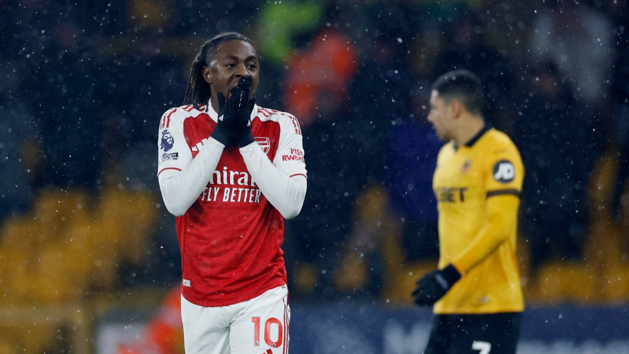 Lider Arsenal sonuncu Wolverhampton'ı yenemedi: 2-2