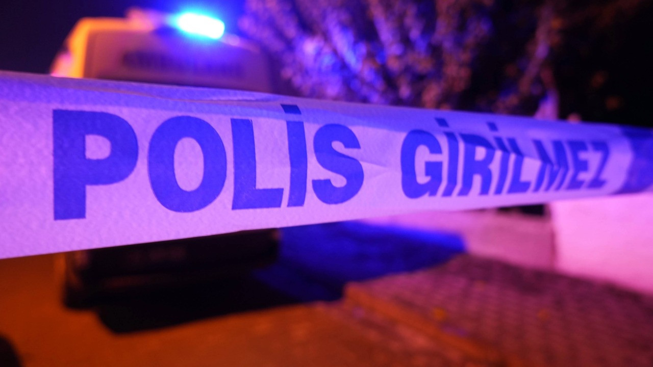 Haber alınmayan çiftten biri ölü diğeri baygın bulundu