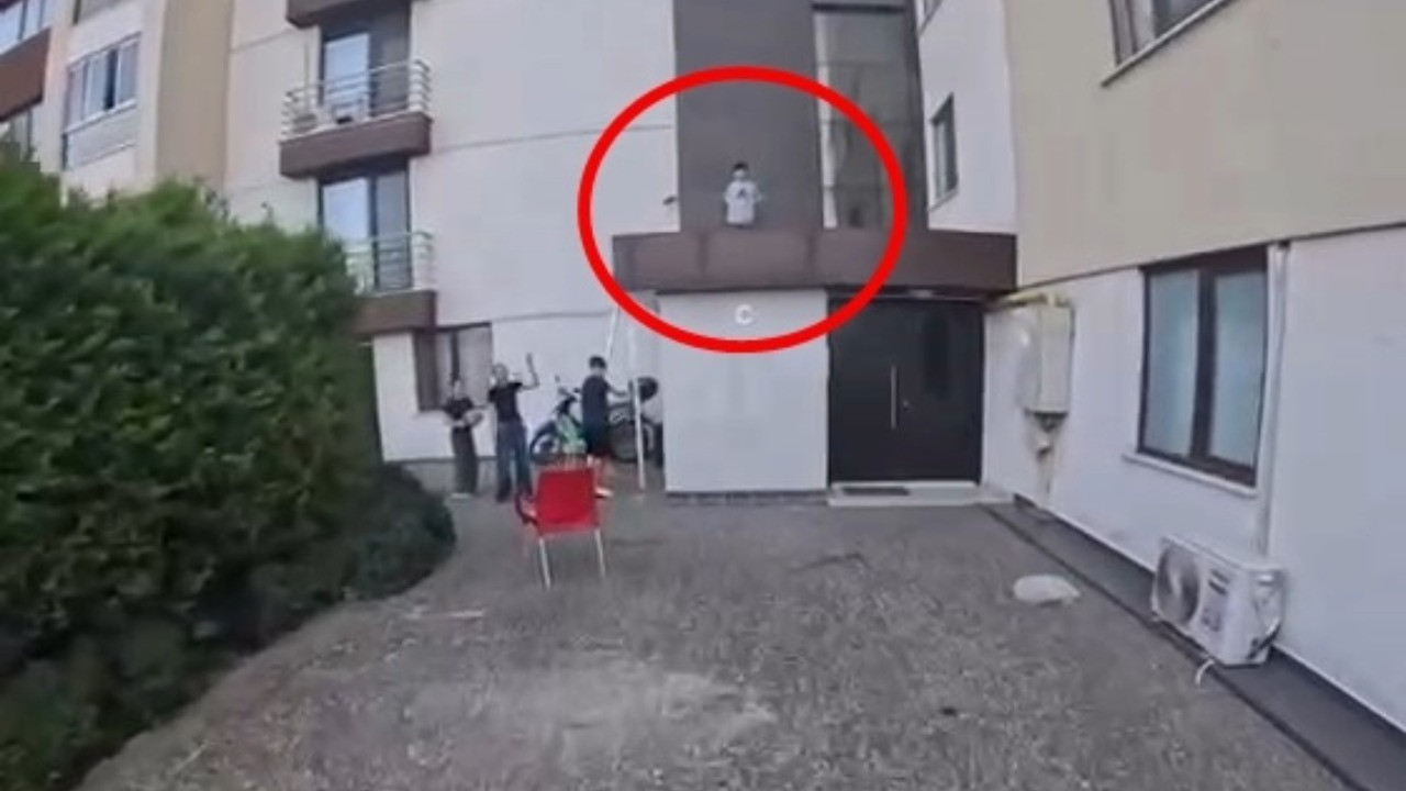 Siparişe gitti, çocuğu kurtardı