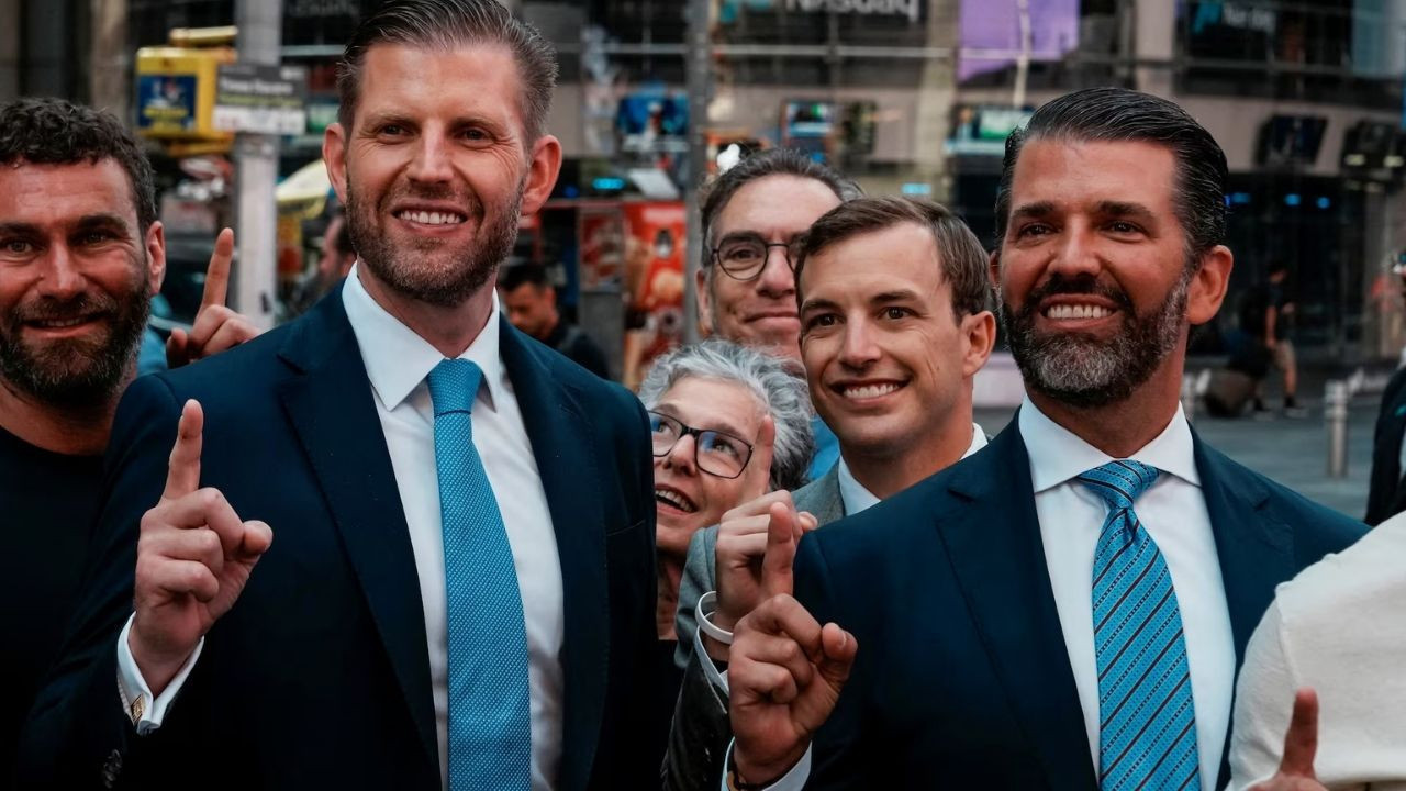 Trump'ın malikanesinde dev kripto zirvesi: Yıldızlar geçidine döndü