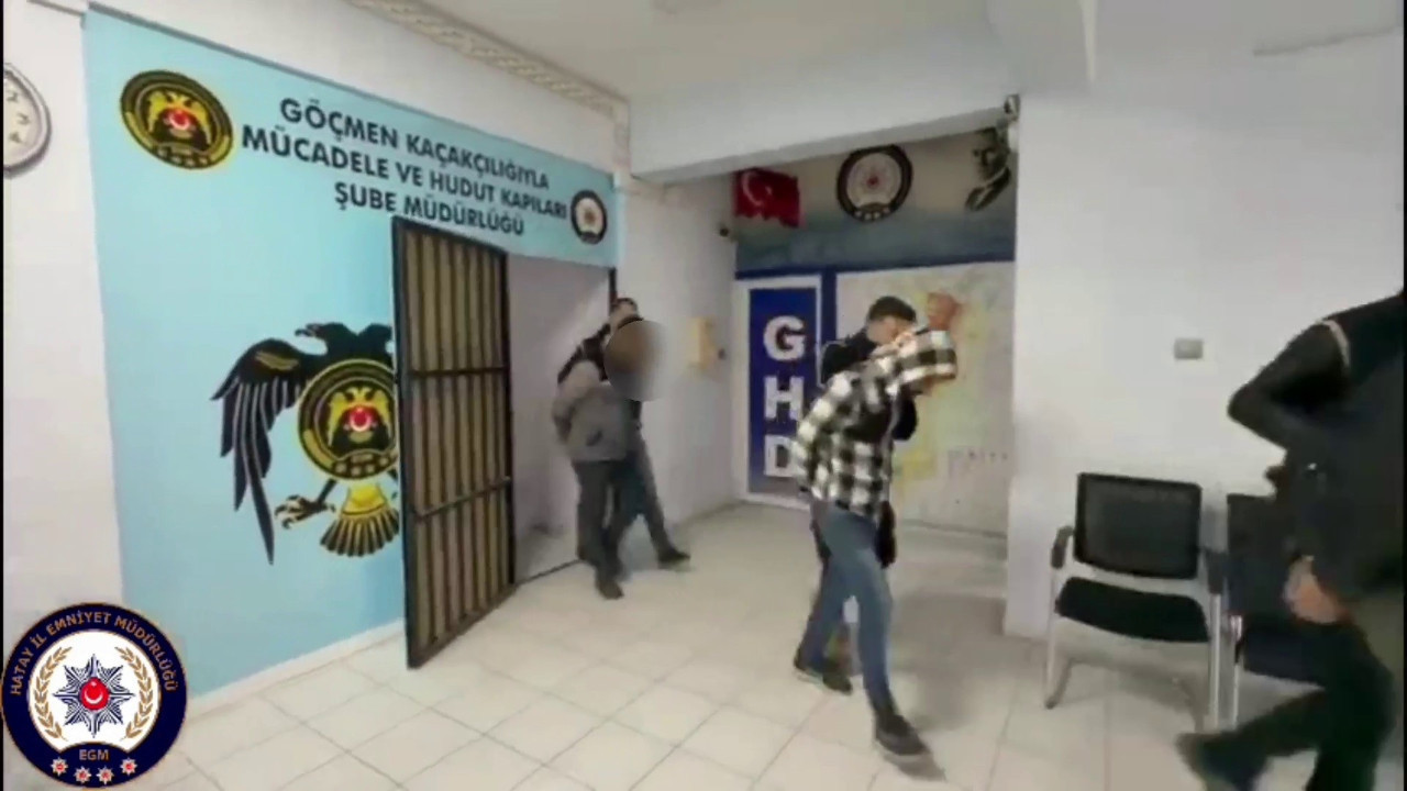 TIR'da 12 göçmen yakalandı: 4 tutuklama