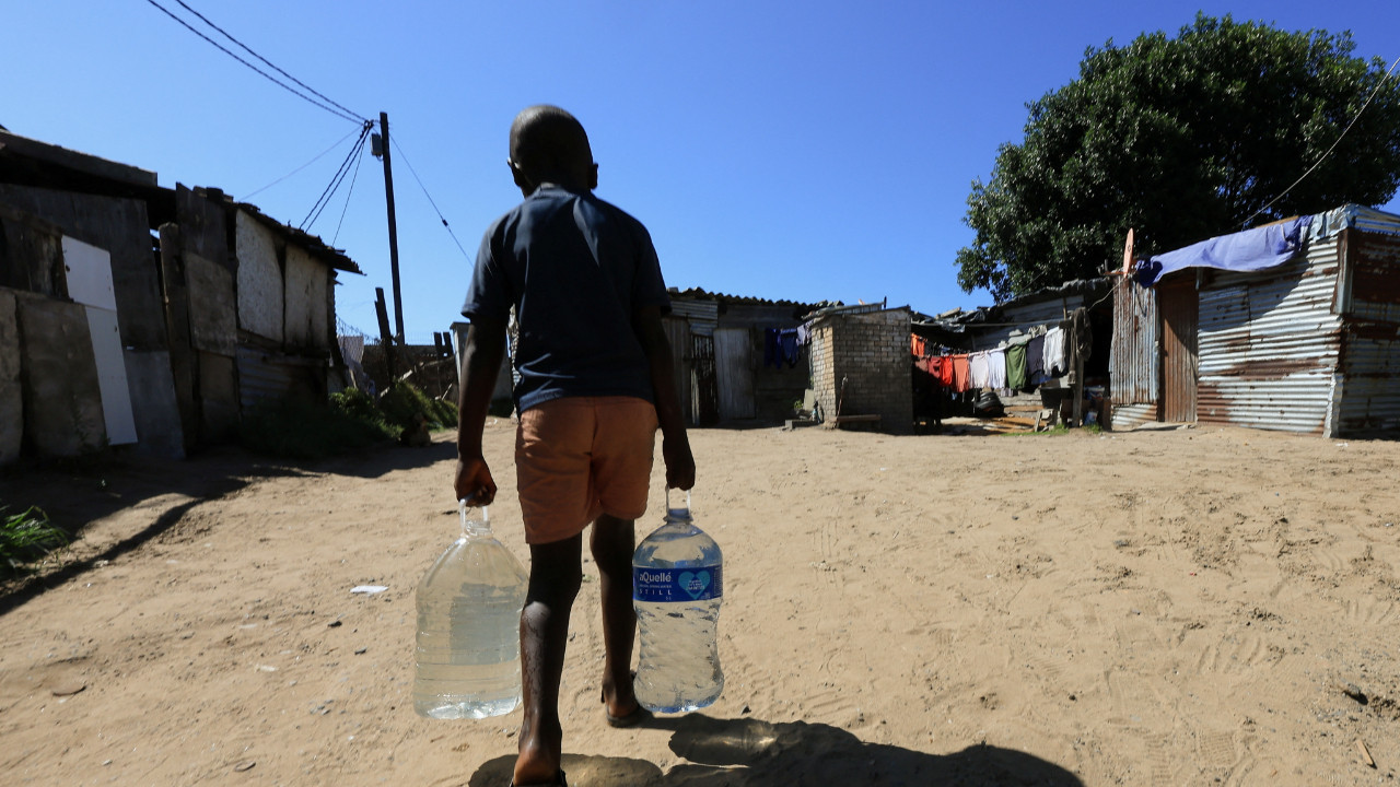 Kuraklığa karşı çarpıcı buluş: Çölden bile su çıkarıyor