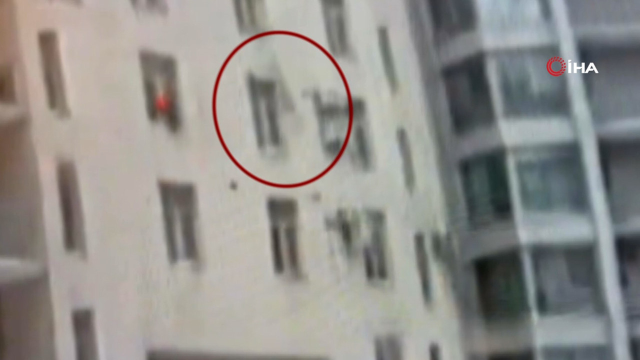 Mucize kurtuluş: 7. kattan düşen çocuğu yakaladı