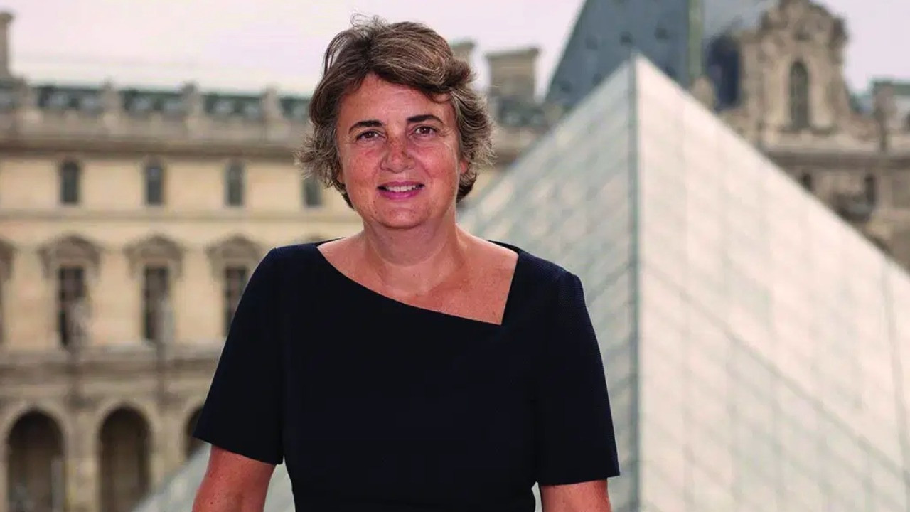 Dünyaca ünlü Louvre Müzesi Müdürü Laurence des Cars istifa etti