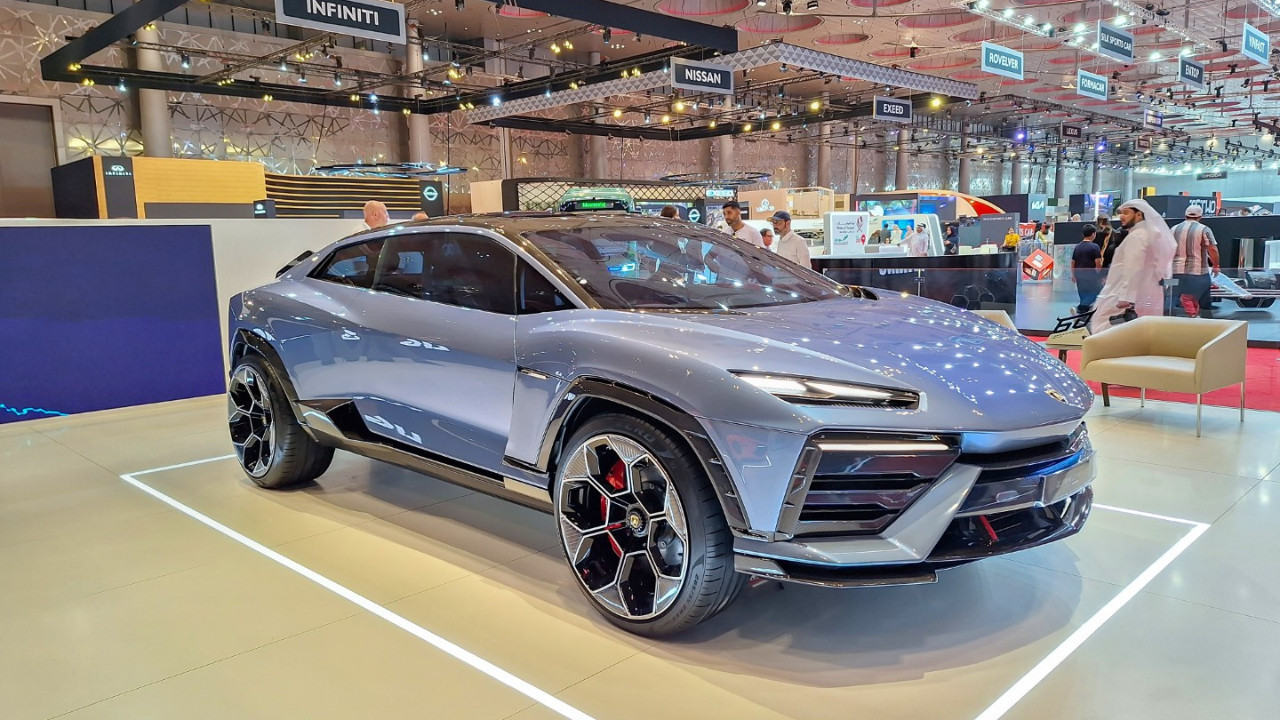 Elektrikli Lamborghini ses kurbanı oldu