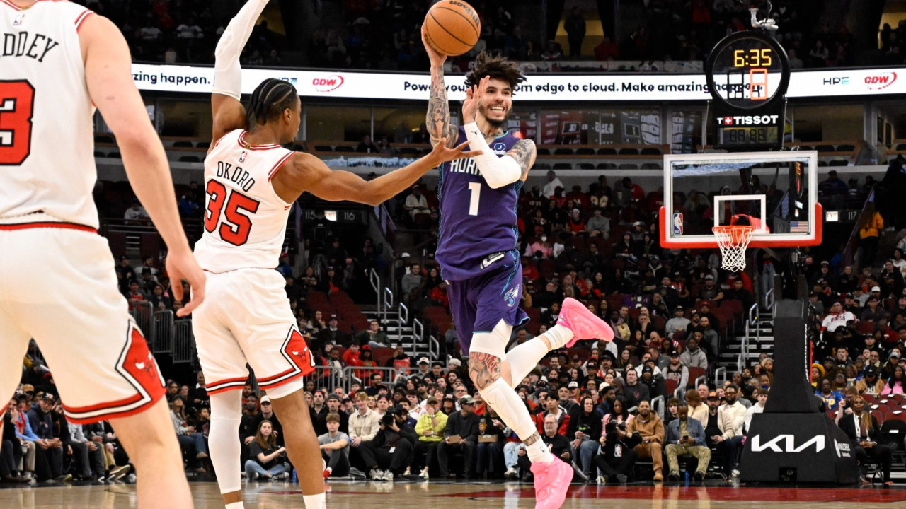 Hornets'tan Bulls'a 32 sayı fark: Deplasmanda 8'de 8 yaptılar