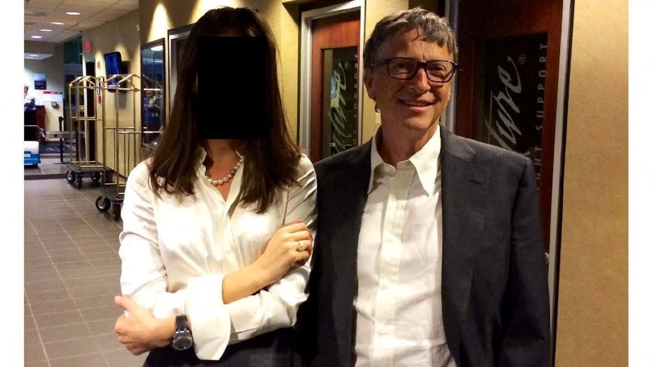 Vakfı açıkladı: Bill Gates hareketlerinin sorumluluğunu alıyor