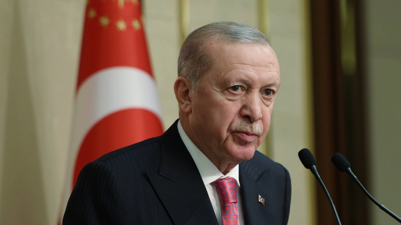 Erdoğan: Kimse size parmak sallayamaz