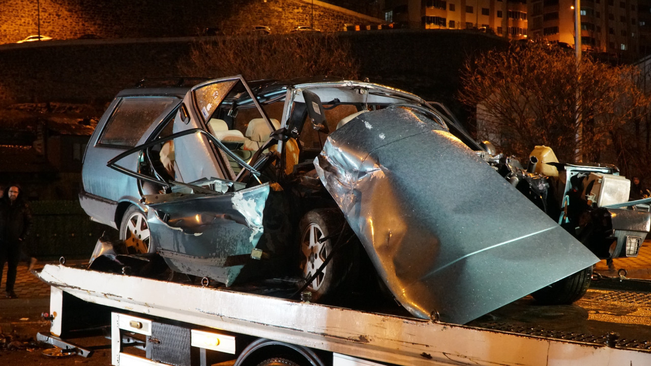 Feci kaza: Ölü ve yaralılar var