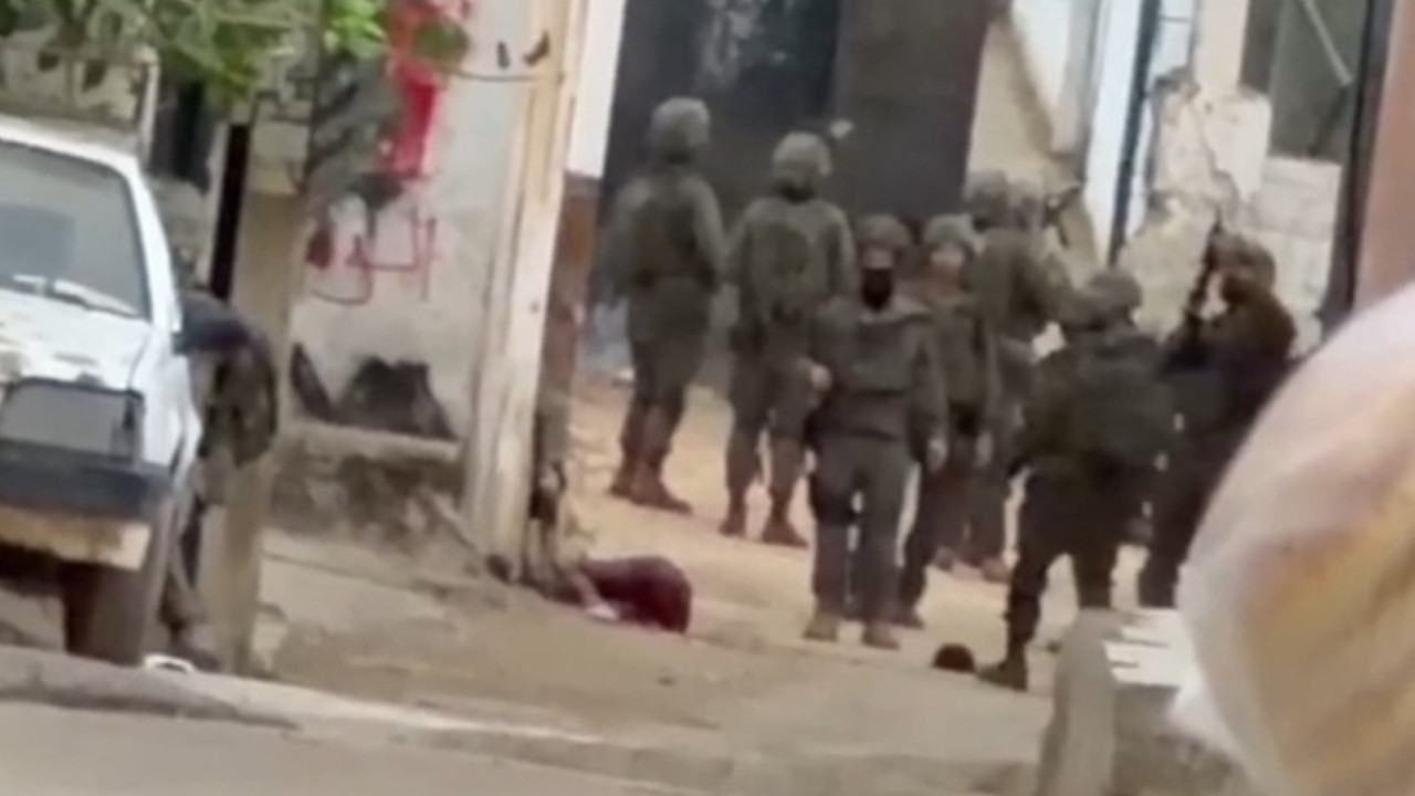 İşgalin korkunç yüzü: 14 yaşındaki çocuğu vurup başında ölmesini beklediler