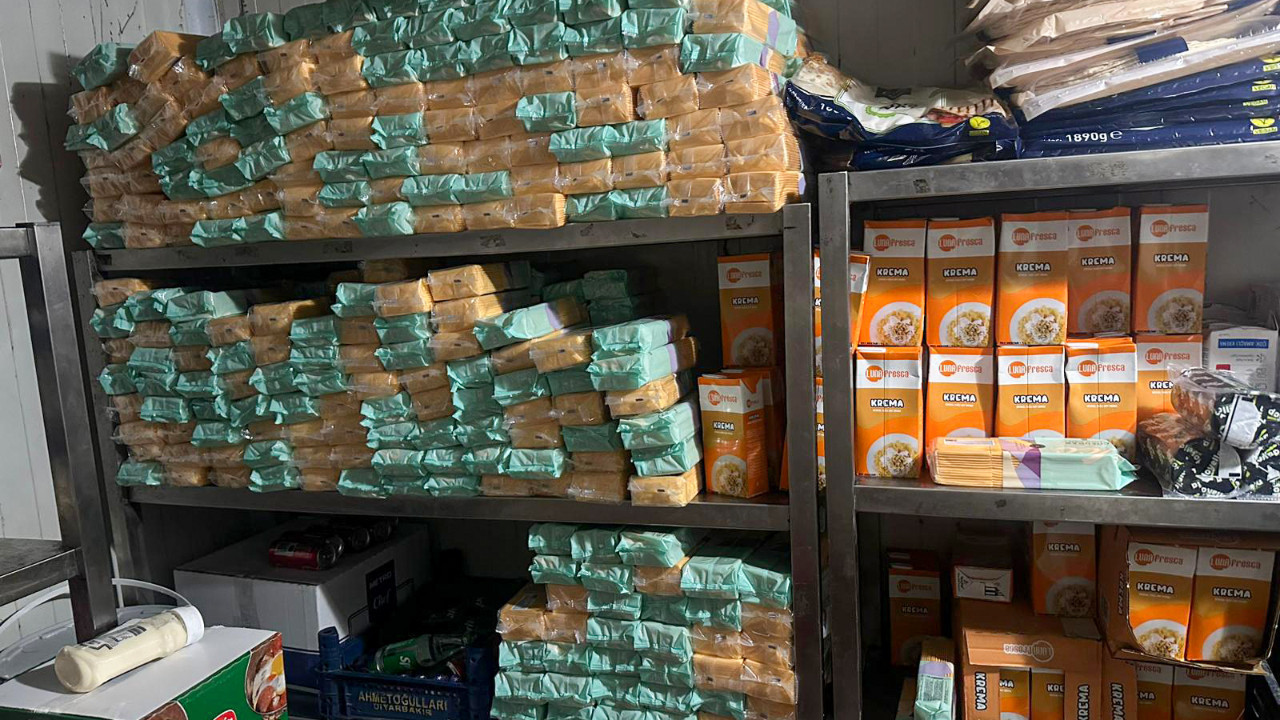 Sofralara gelecekti: Bir tona yakın peynir ve süt ürünü toplatıldı