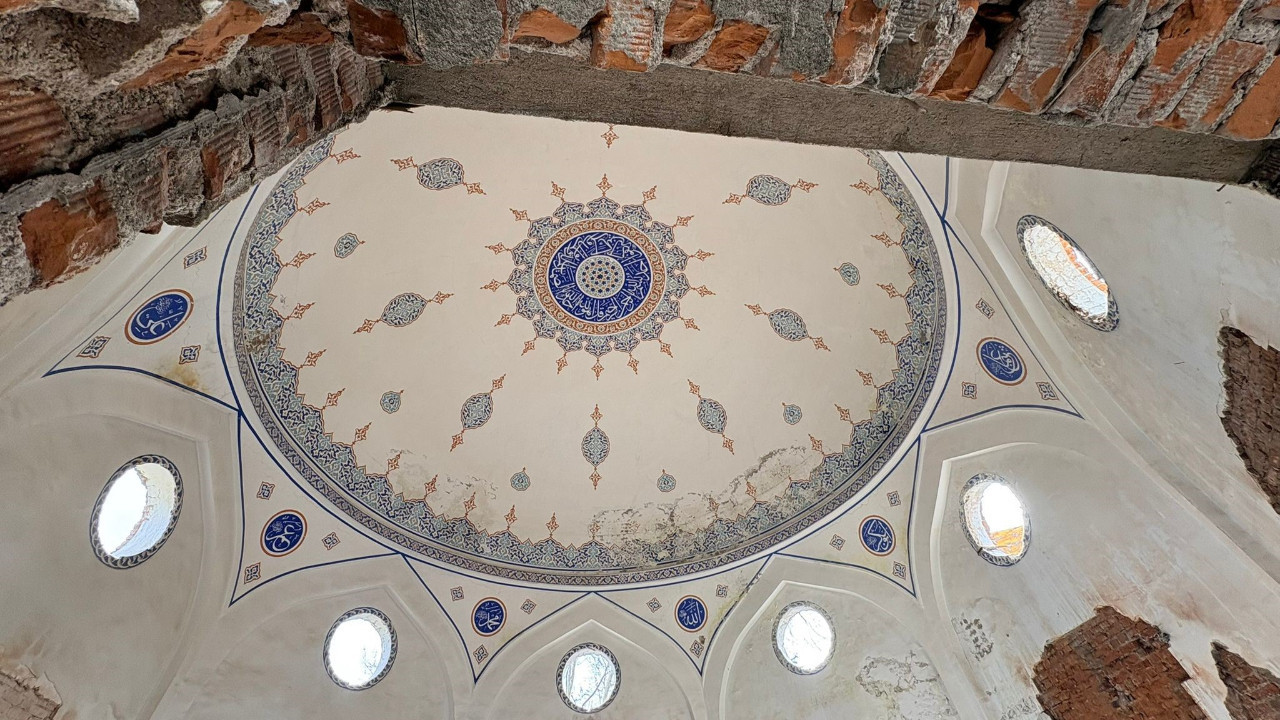 Tarihi cami yıkılıp yeniden yapılacak