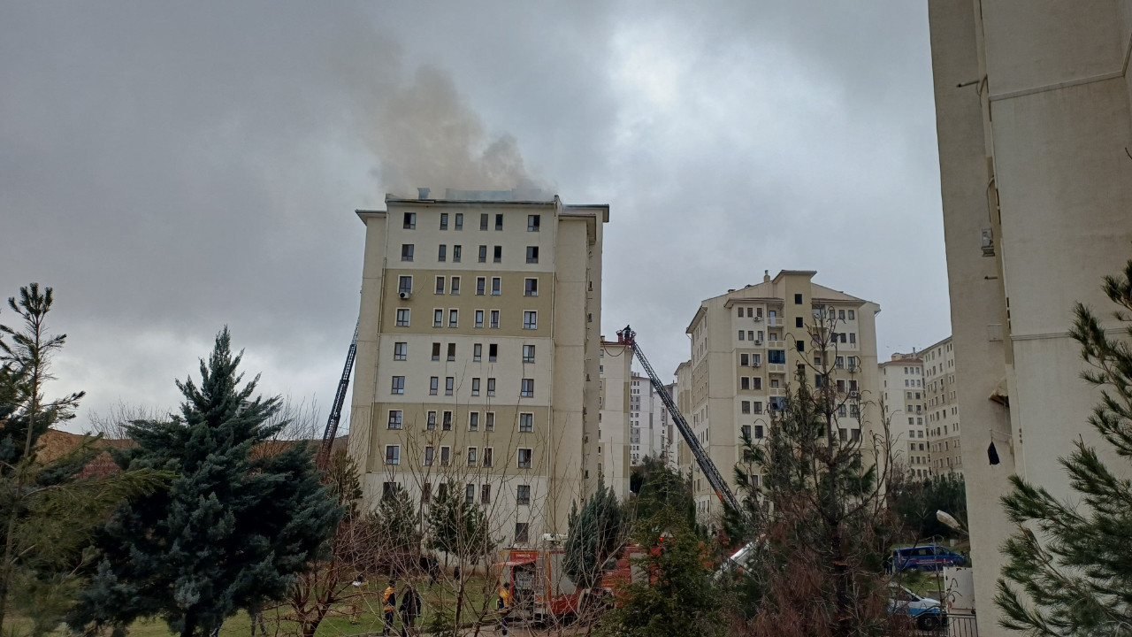 9 katlı binada can pazarı