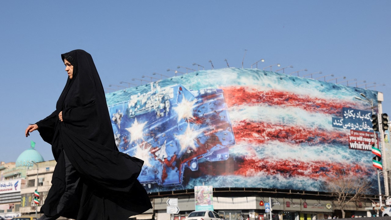 Bir ülkeden daha İran uyarısı: 'Terk edin'