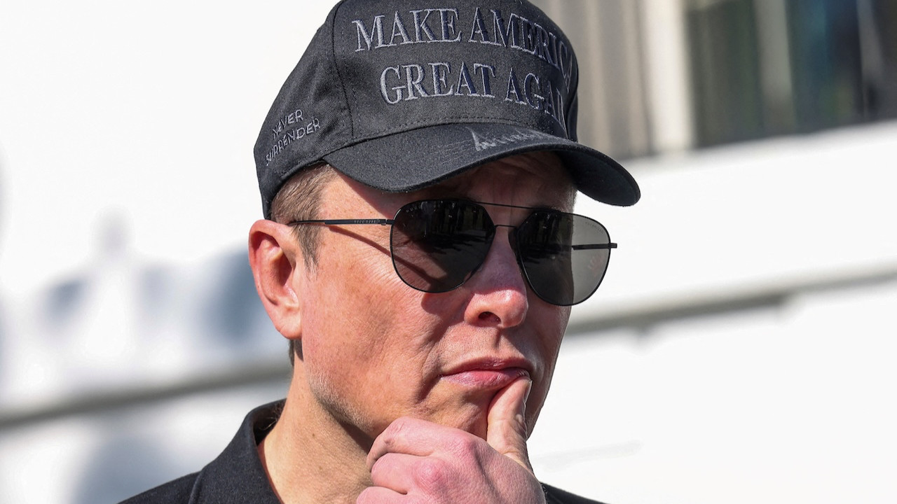 Elon Musk'a şok: Bir kurucu ortak daha görevi bıraktı