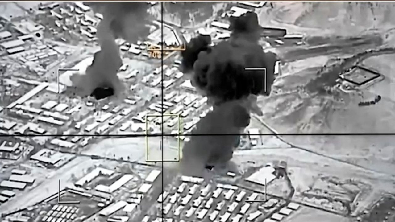 Gözler ABD ve İran'dayken... Pakistan Afganistan'a savaş ilan etti