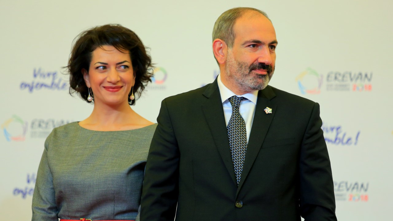 Paşinyan ve partneri, 30 yıllık ilişkilerini bitirdi