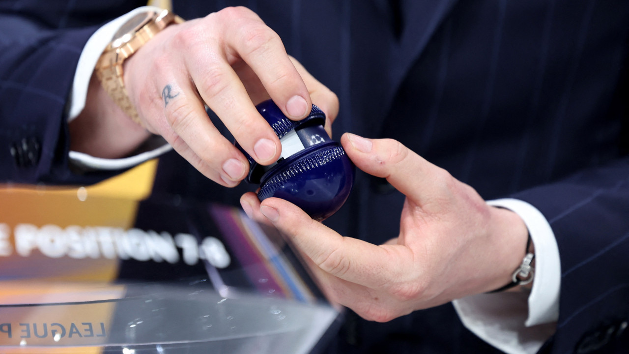 Şampiyonlar Ligi'nde son 16 turu eşleşmeleri belli oldu