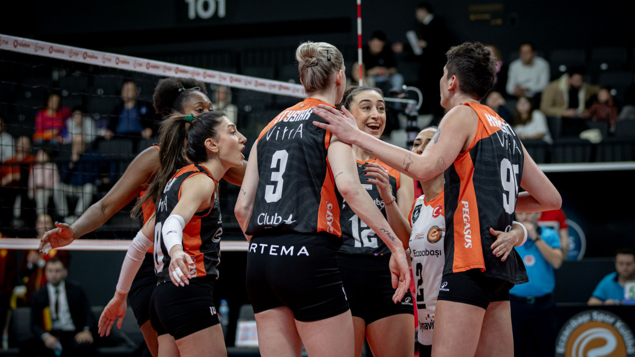 Eczacıbaşı Dynavit, evinde Göztepe'yi rahat geçti: 3-1