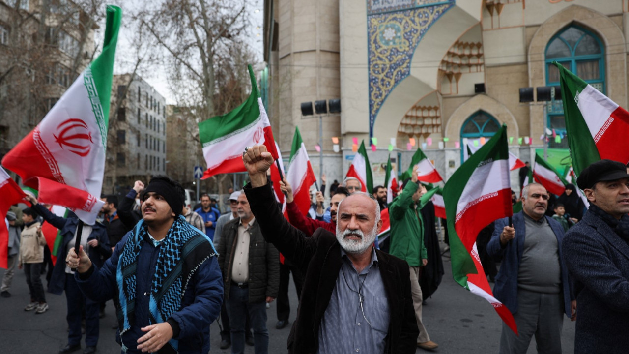 Tahran'da ABD ve İsrail karşıtı protesto