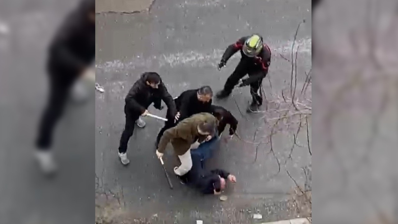 Yol verme tartışması sopalı kavgaya dönüştü