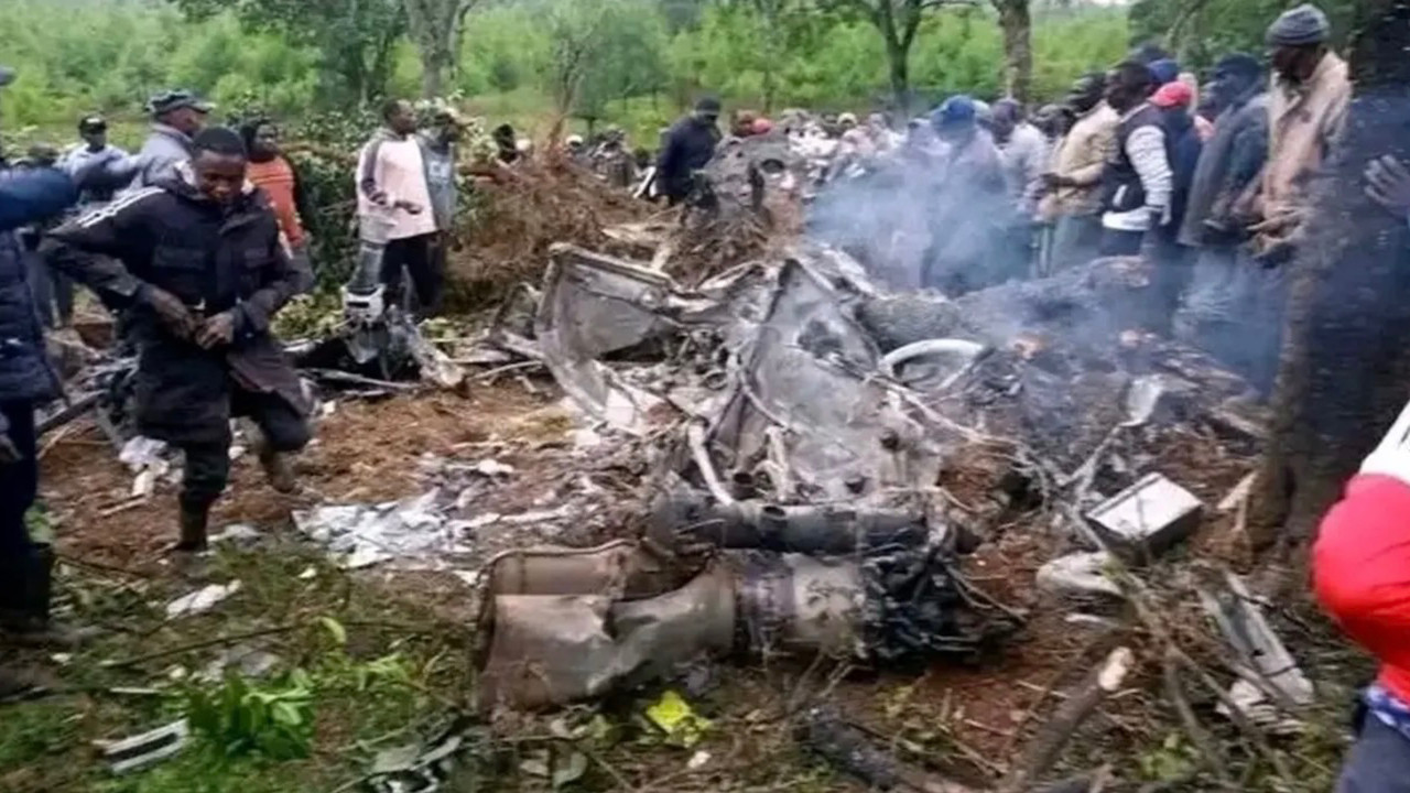 Milletvekilini taşıyan helikopter düştü