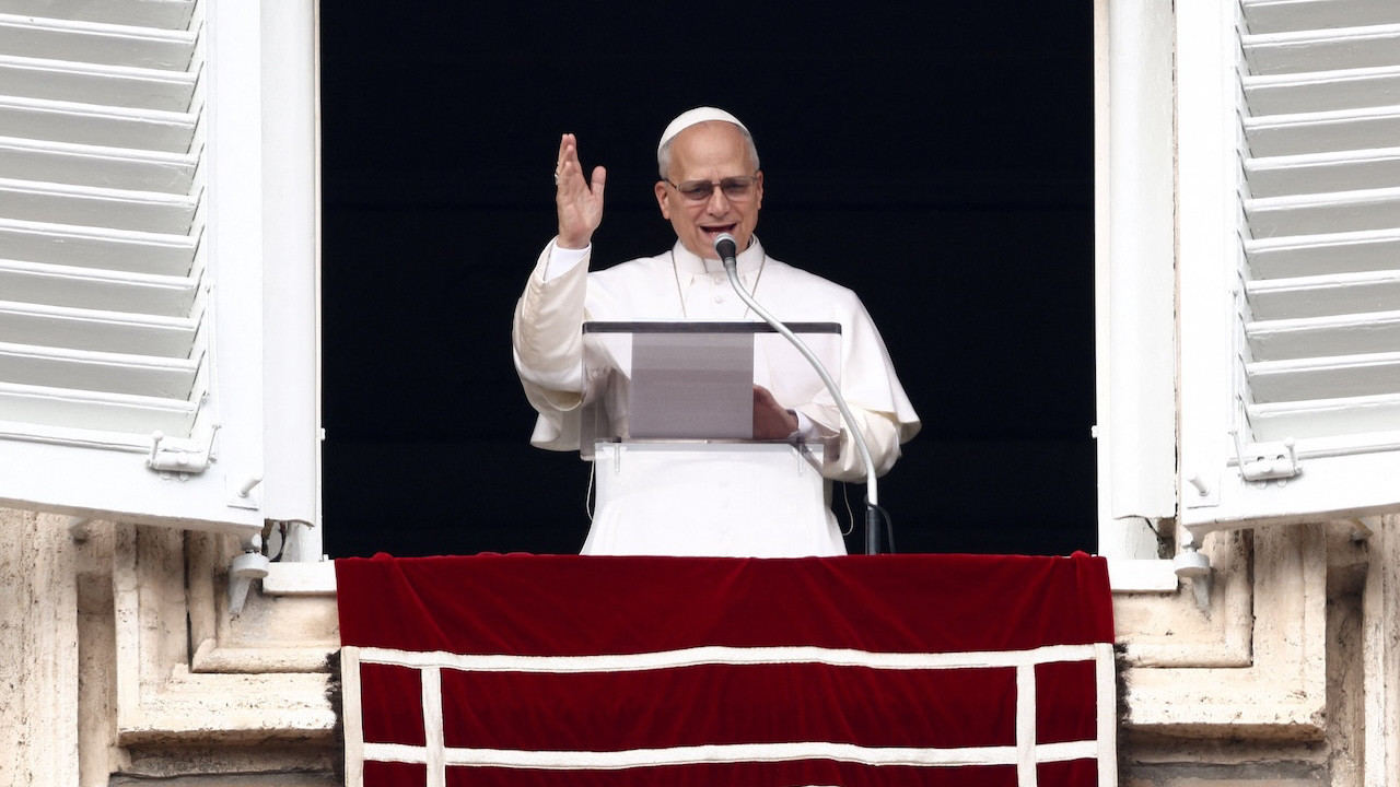 Papa 14. Leo'dan Hamaney ve İran açıklaması