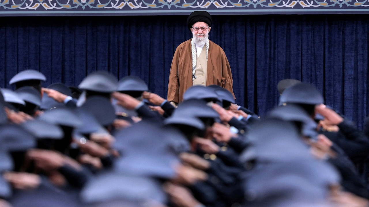 Trump: Hamaney'in yerine geçecek isim...