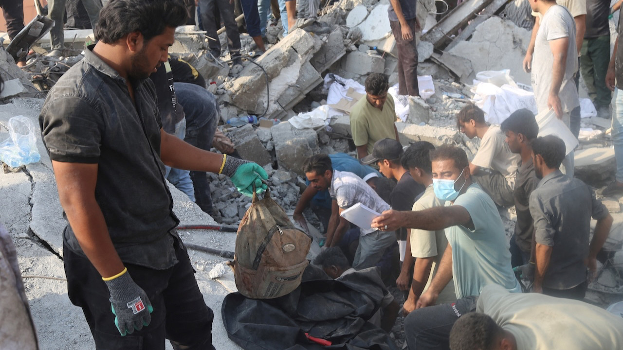 ABD-İsrail'in saldırılarında 170 öğrenci ve öğretmen öldürüldü