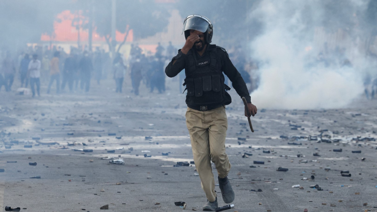 Hamaney eylemleri kana bulandı: 25 ölü