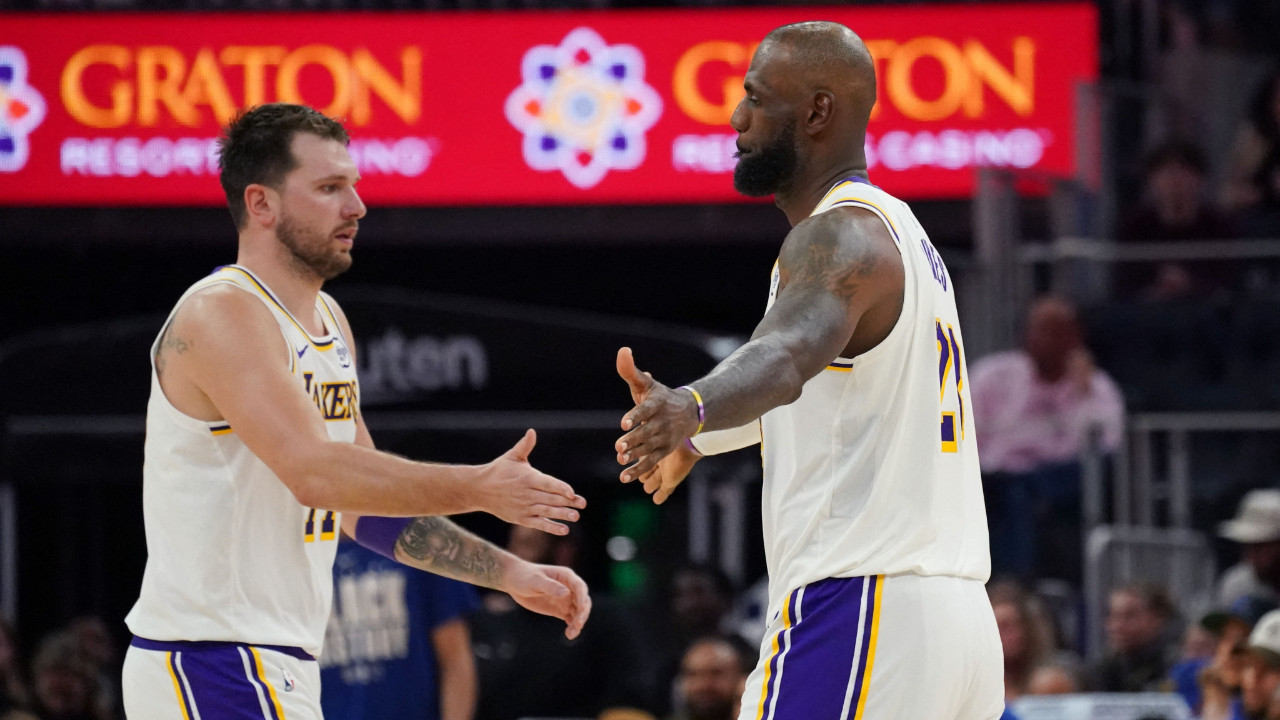 Lakers, Doncic ve LeBron iş birliği ile Kings'i devirdi