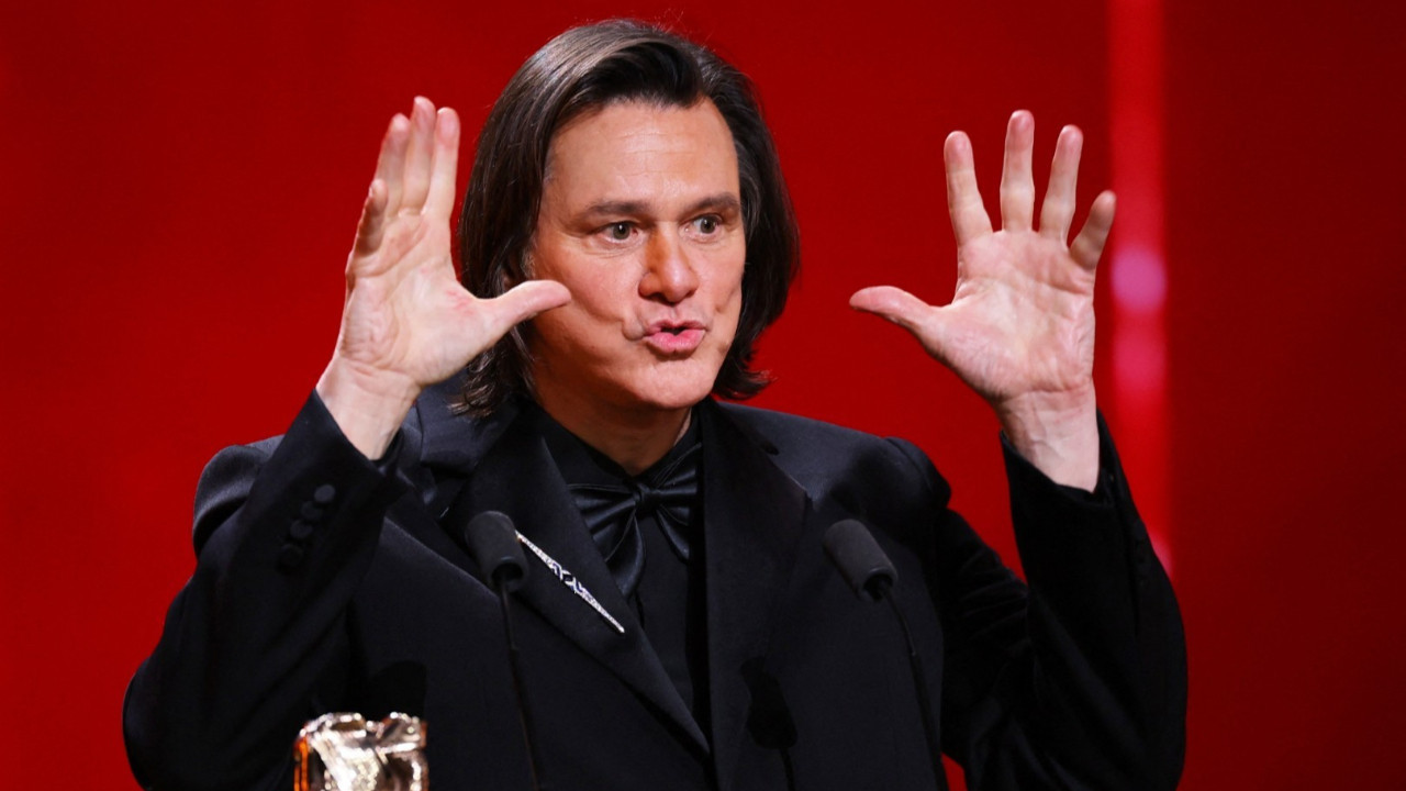 Ünlü oyuncunun yüzündeki değişim tartışma yarattı... Sözcüsünden açıklama geldi