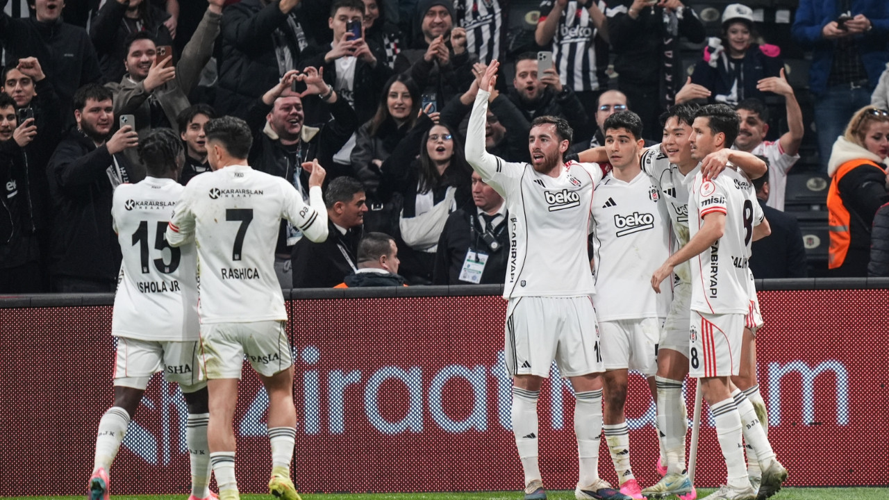 Beşiktaş Rizespor'u farklı geçti, kupada çeyrek finale yükseldi: 4-1