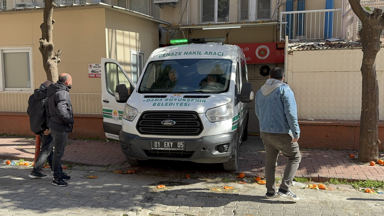 Esnafı öldürüp kaçtı