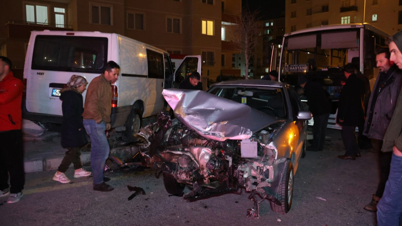 Önce kaza, sonra kavga: 2 yaralı