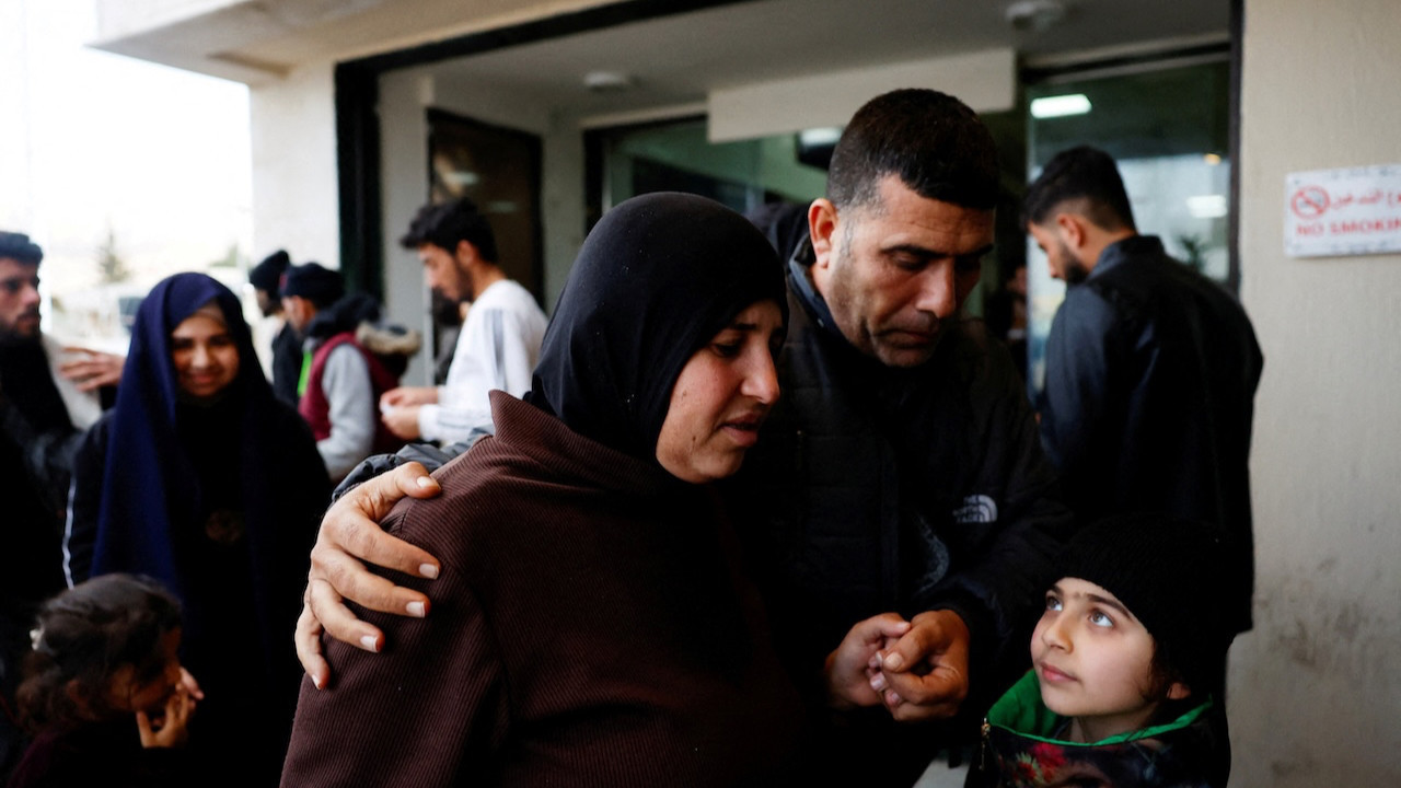 Suriye sınır kapılarını kapattı