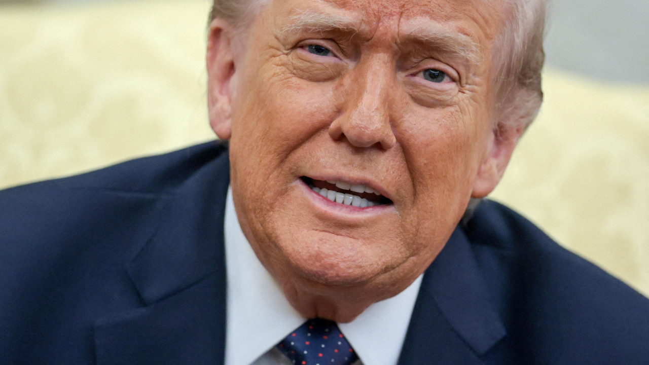 Trump'ın popülerliğinde rekor düşüş