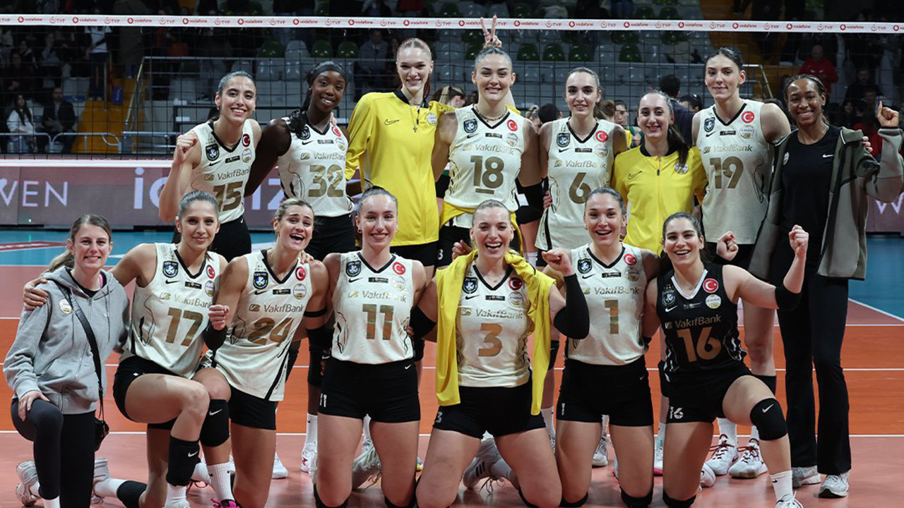 Vakıfbank Dörtlü Final'e yükseldi