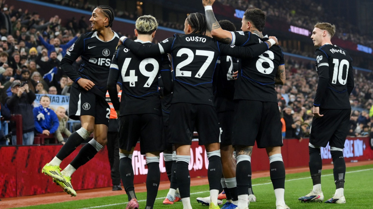 Chelsea deplasmanda Joao Pedro'nun şovuyla kazandı: 1-4