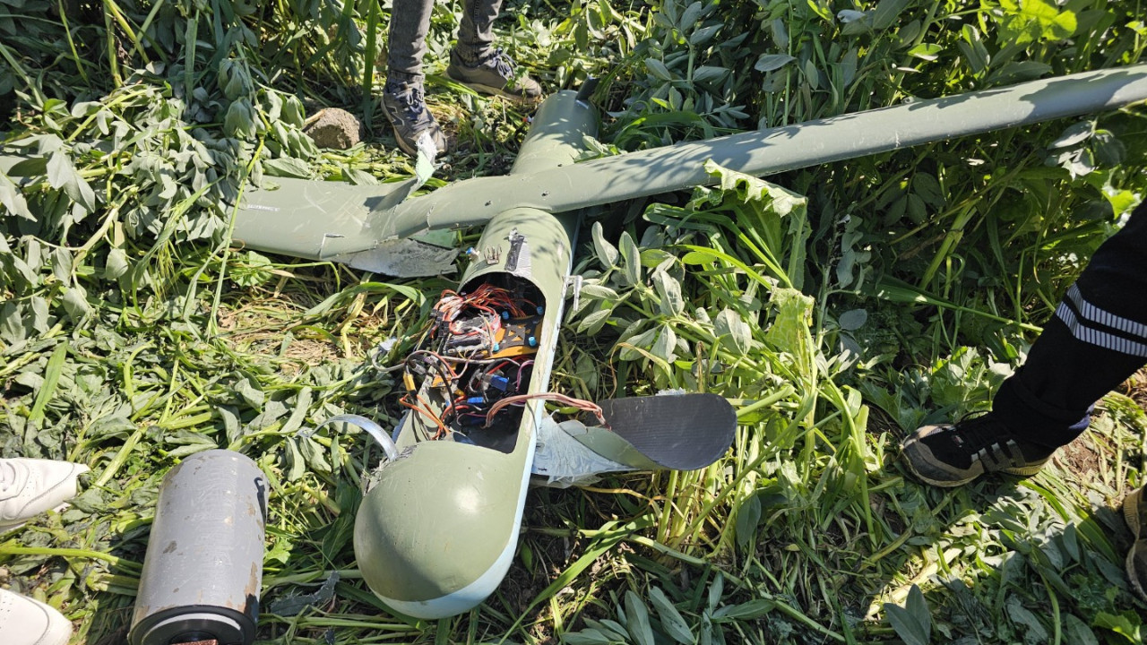 İran İHA'ları tarlaya düştü