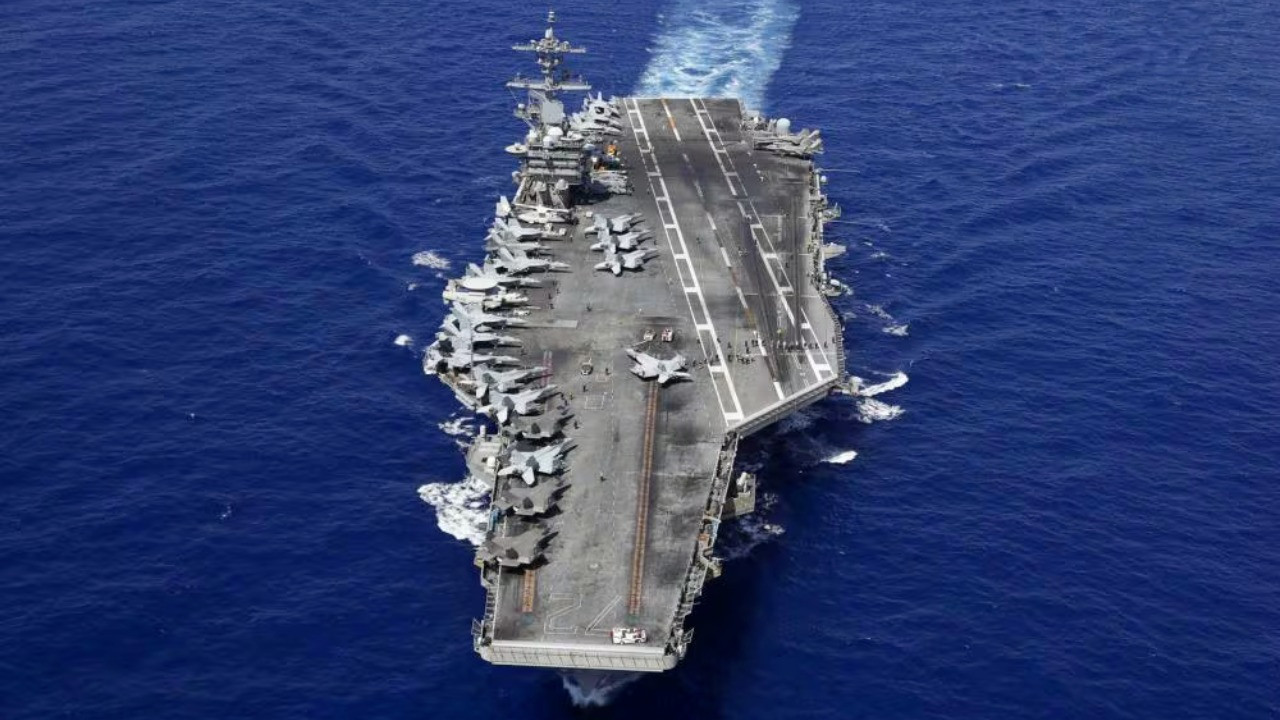 İran 'uçak gemisini vurduk' dedi, ABD yalanladı