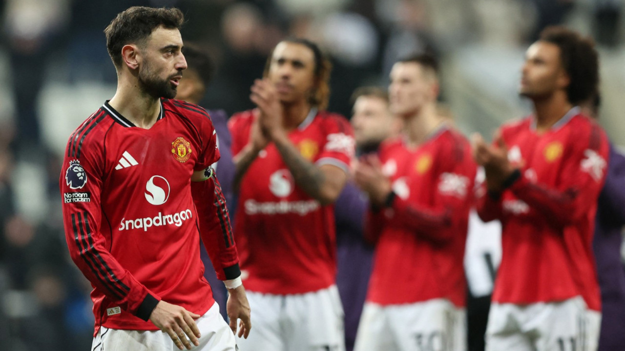 Michael Carrick'in Manchester United'ı 8 maç sonra yıkıldı! 10 kişilik Newcastle'a yenildiler: 2-1