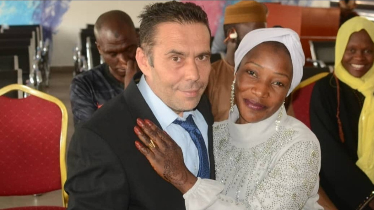 Nijerya'dan Aksaray'a gelin geldi: Karı-koca çeviri uygulamasıyla konuşuyor