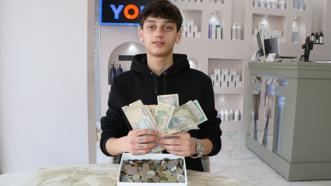 Dedesinden kalan mirasa sahip çıktı: 17 yaşında tarihi para koleksiyoncusu oldu