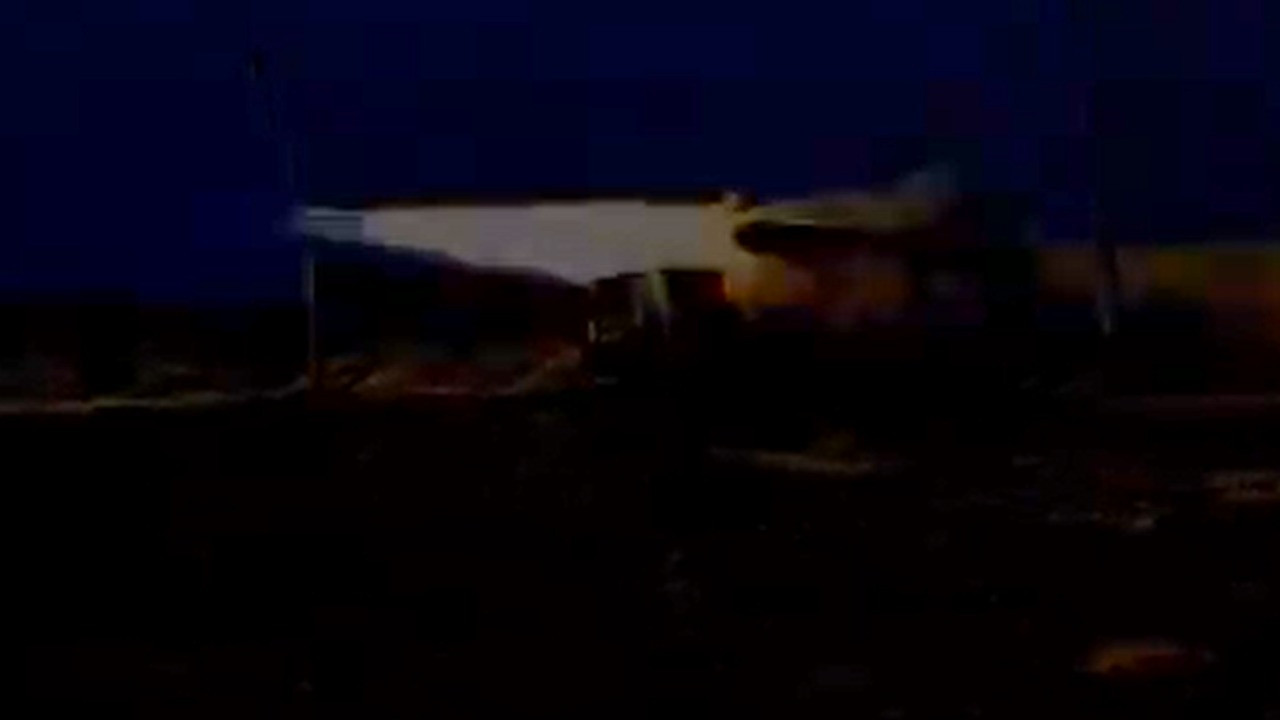 İran görüntüleri yayınladı: Lincoln uçak gemisine füze attık