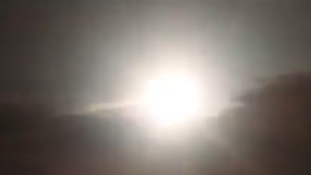 İran görüntüleri yayınladı: Lincoln uçak gemisine füze attık