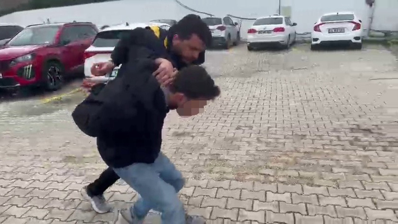 Kadınlar tuvaletine saklandı: 4 ayda 15 kadını kaydetti